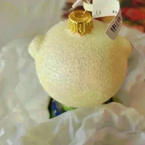 Neiman Marcus-Bear Ornament - Picture 5 of 6